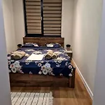 Cozy With Balcony, 5 Min Away From The Beach- Part Of The Family 'vicki Apart *