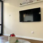 Cozy With Balcony, 5 Min Away From The Beach- Part Of The Family 'vicki Apart *