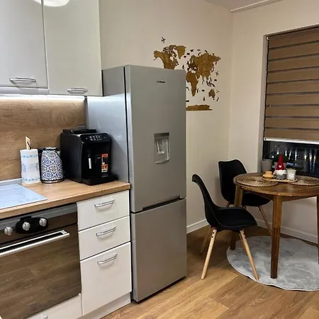 Cozy With Balcony, 5 Min Away From The Beach- Part Of The Family 'vicki Apart *